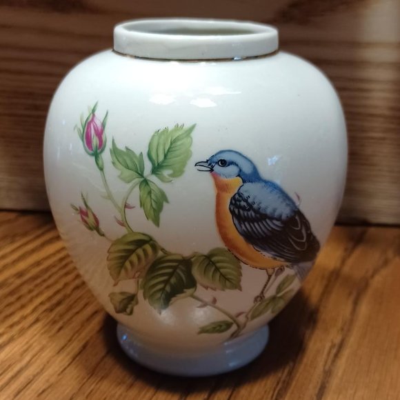 Lefton Hand Painted Jar/Vase, Excellent Condition - Picture 2 of 5